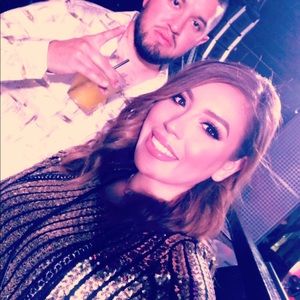 Meet your Posher, Val